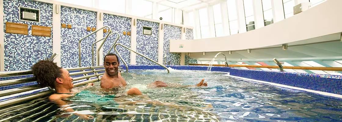 Cloud 9 Spa: Hydrotherapy Pool