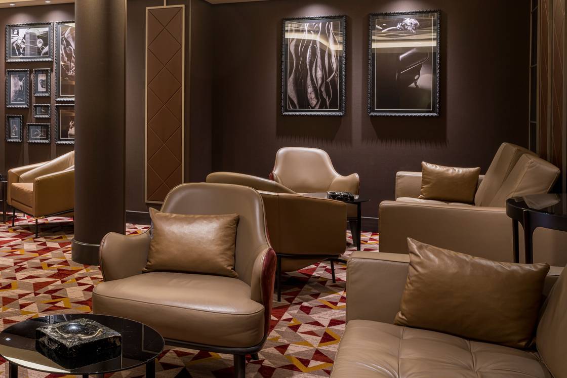 Cigar Lounge