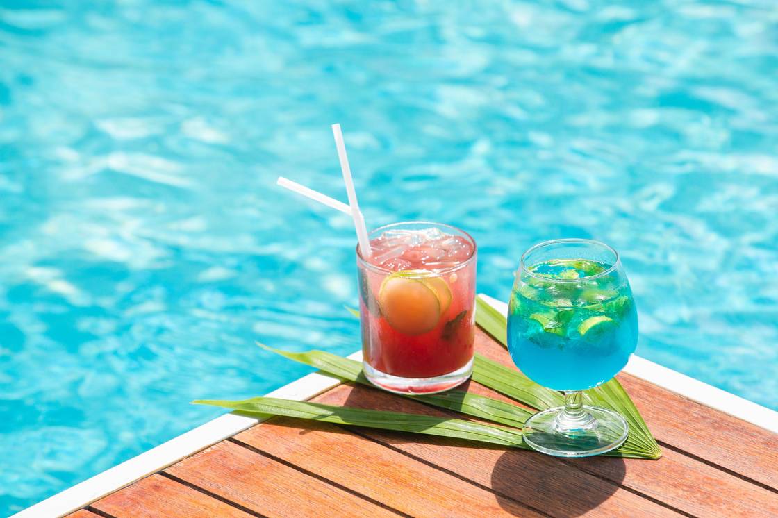Pool Bar