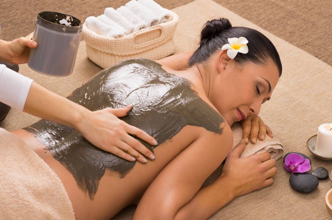 Aroma Spa Seaweed Massage