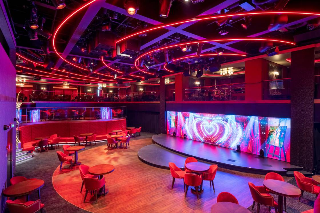 Le Cabaret Rouge Bar