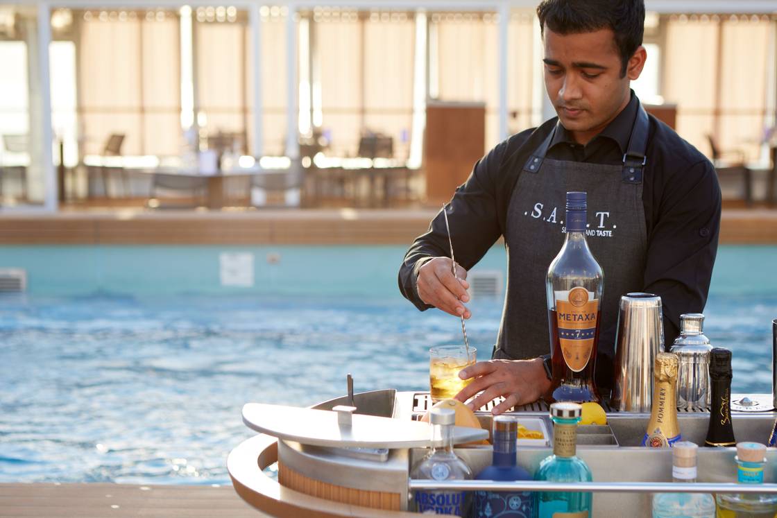 Pool Bar