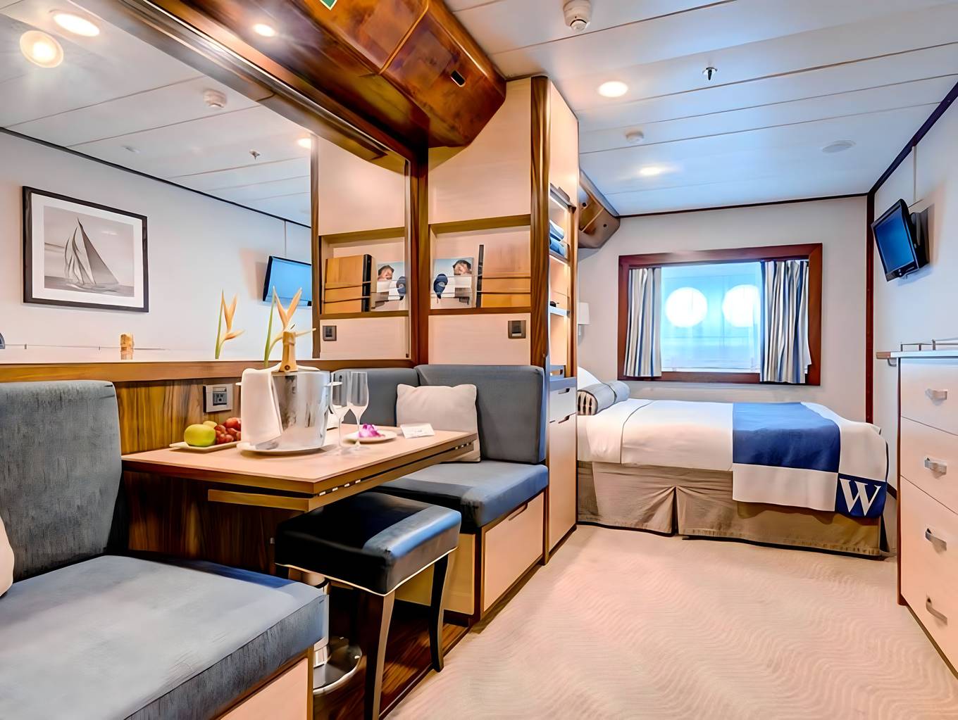 Deluxe Oceanview Stateroom