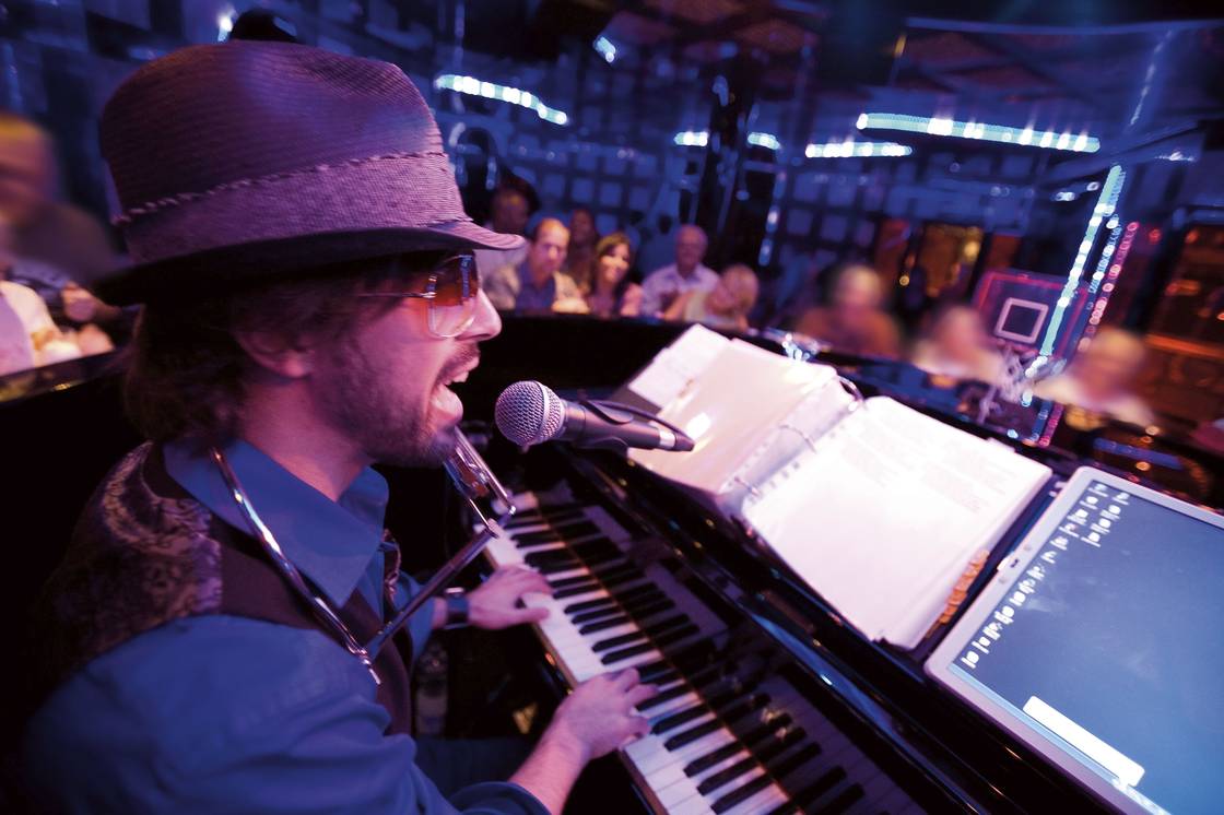 Piano Bar