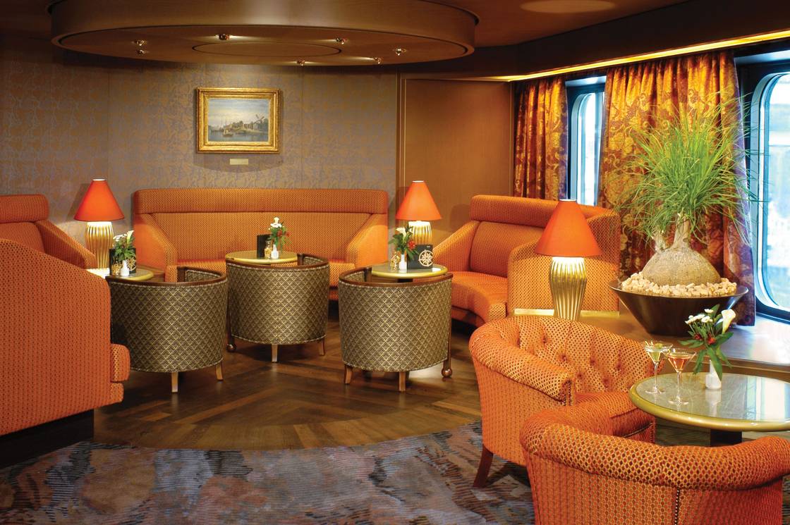 Explorer's Lounge