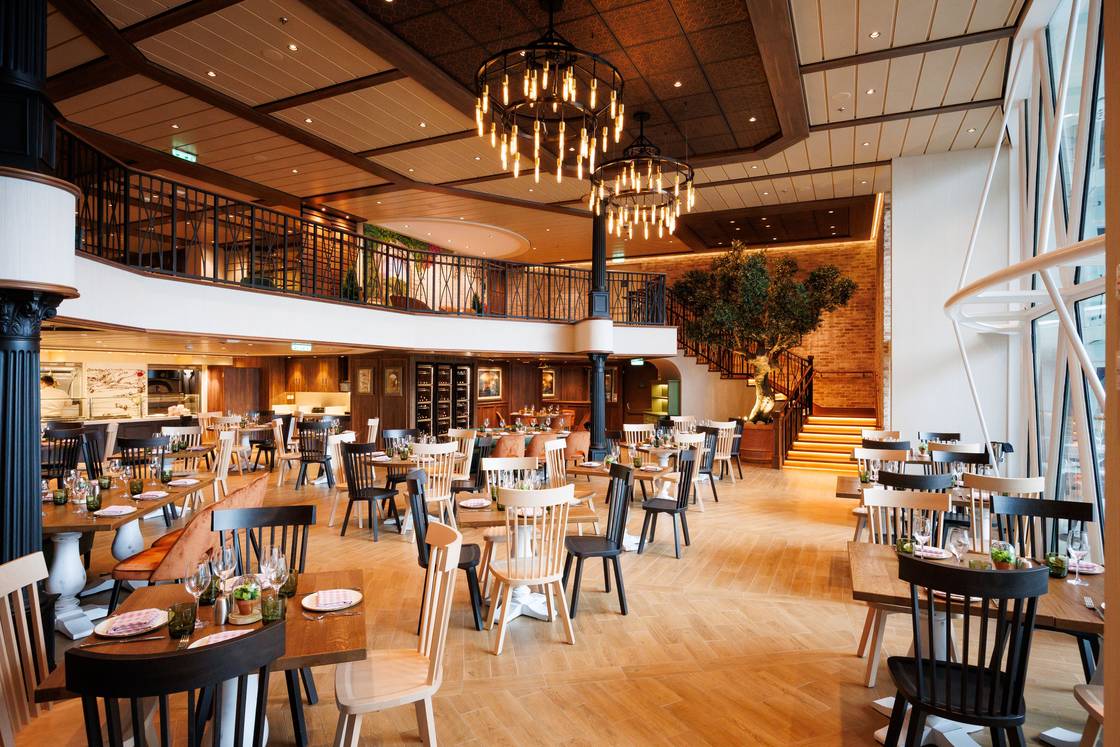 Giovanni's Italian Kitchen Wine & Bar