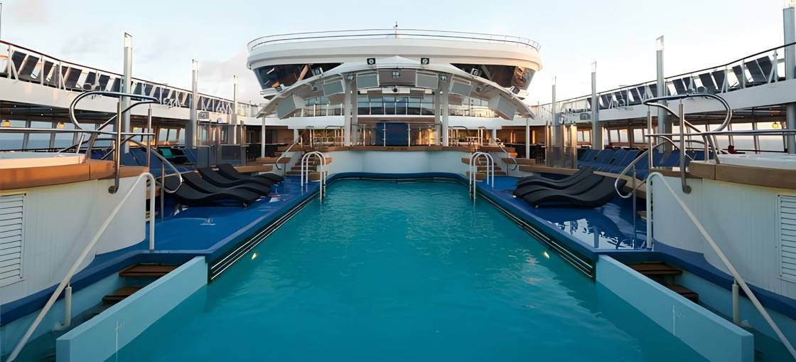 The Oasis Pool