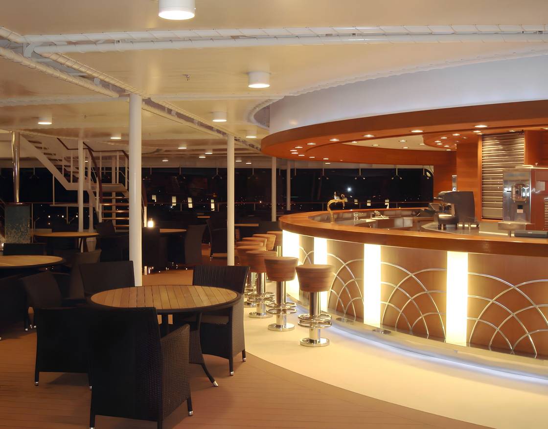 El Sombrero Pool Bar