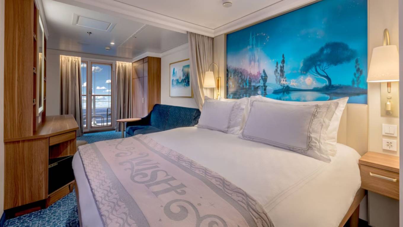 Deluxe Family Oceanview Stateroom with Verandah