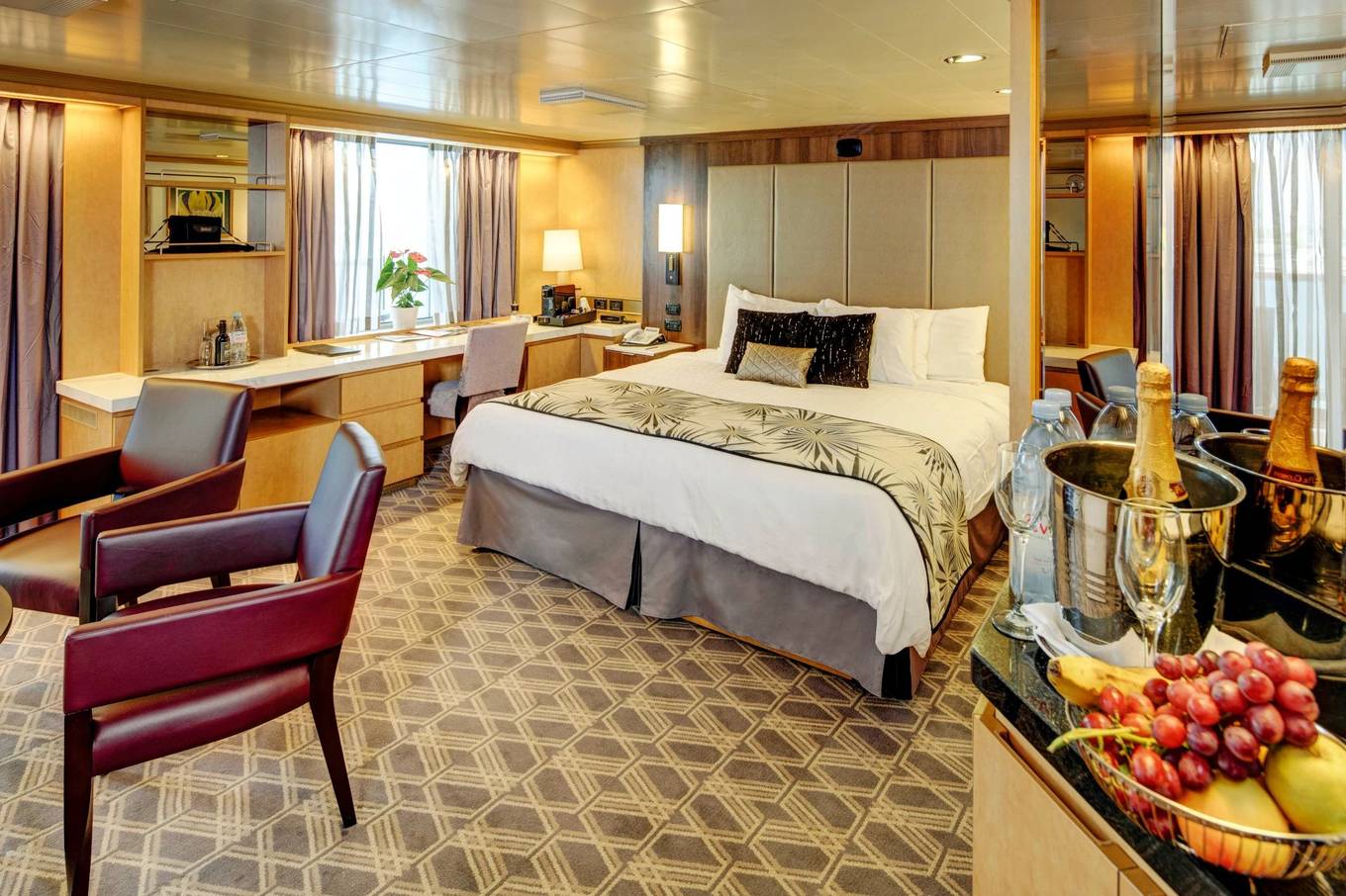 Neptune Deluxe Verandah Suite