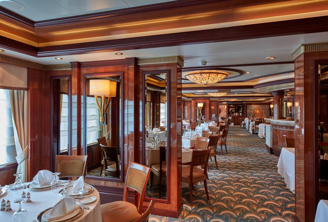 Britannia Club (Britannia Club Exclusive)