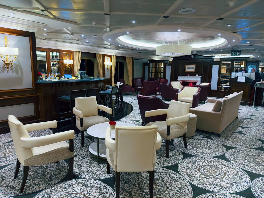 Discoveries Lounge