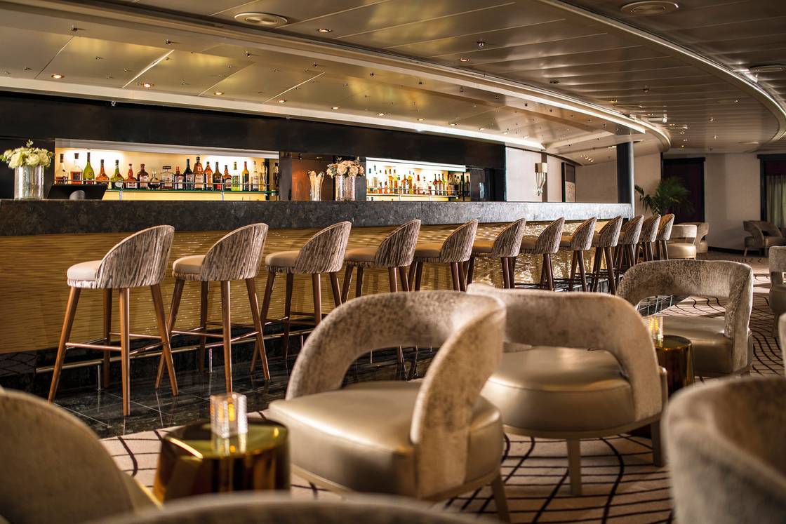 Seven Seas Lounge
