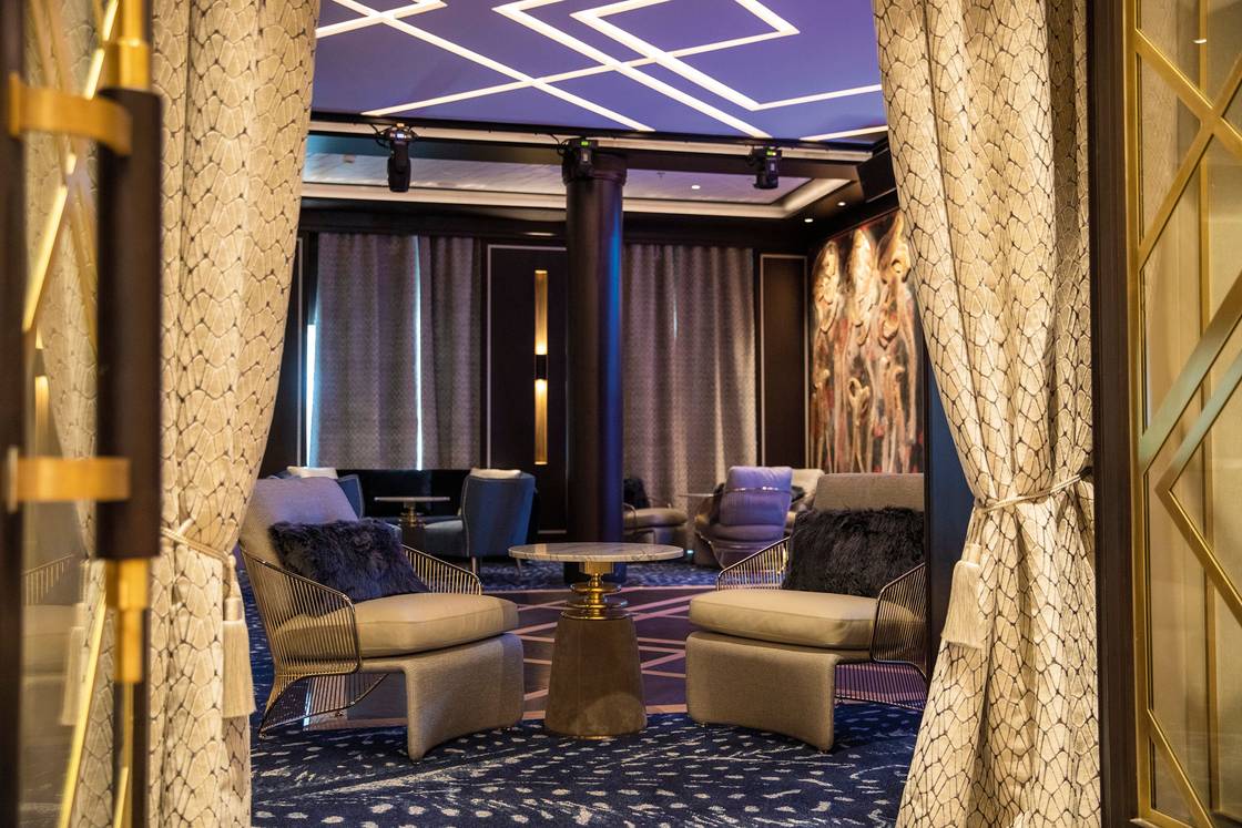 Splendor Lounge