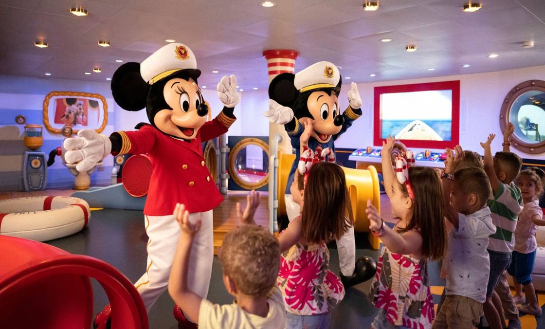 Mickey & Minnie Captain’s Deck