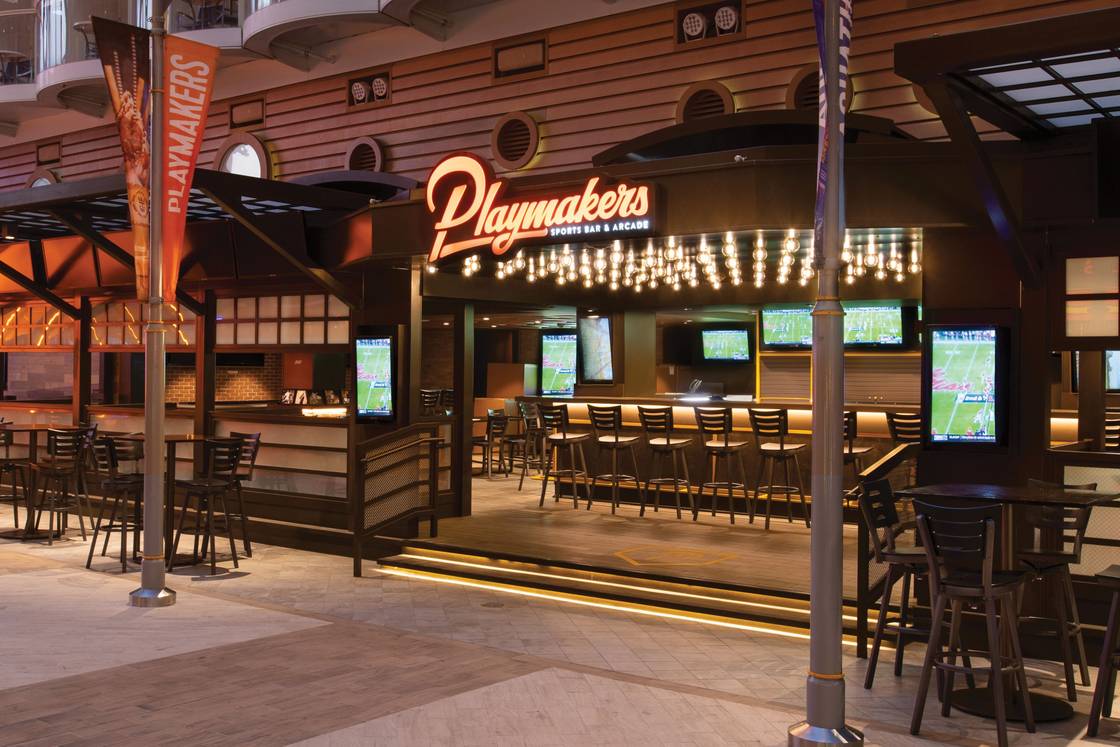 Playmakers Sports Bar & Arcade