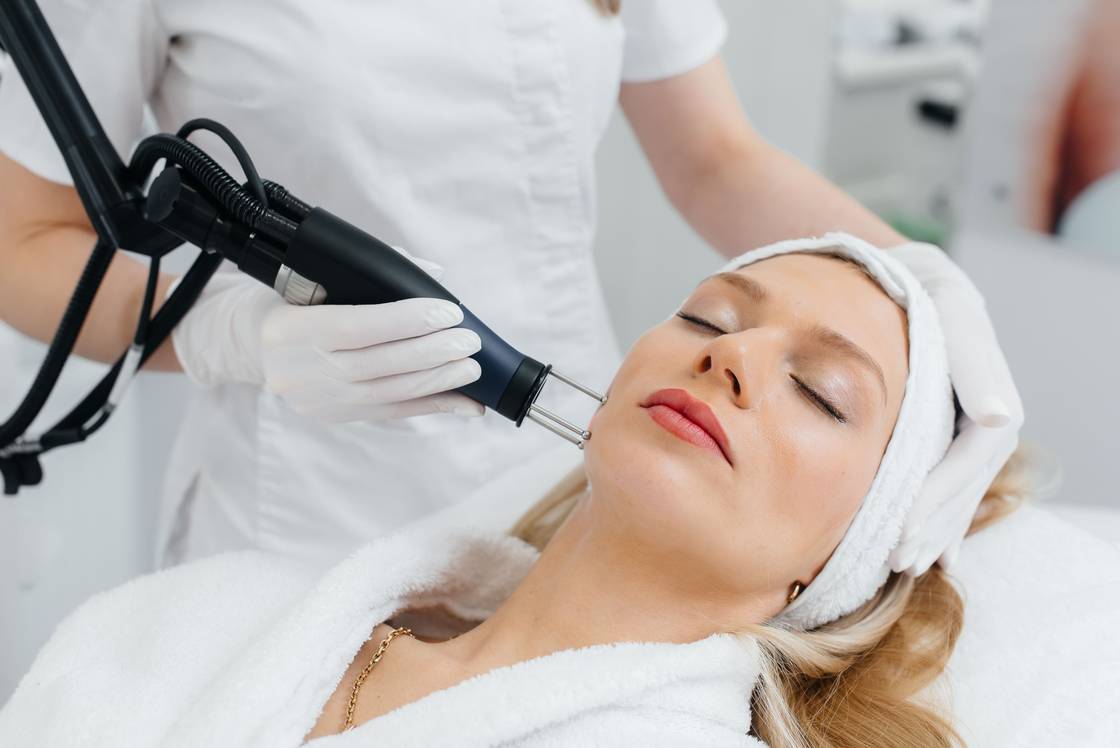 ELEMIS BIOTEC Skin Resurfacer Facial
