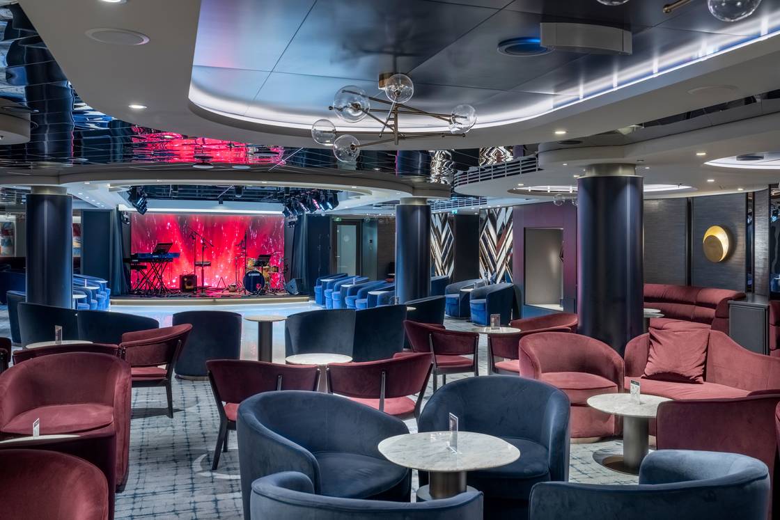 Uptown Lounge